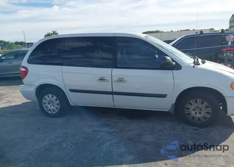 2006 Chrysler Town & Country z USA, uszkodzony, nr VIN 1A4GP45R36B590873